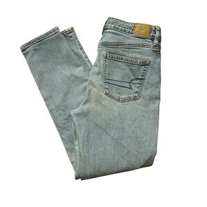 American Eagle Blue Denim Mom Jeans Sz 8 Long High Rise Faded Wash Vintage Style